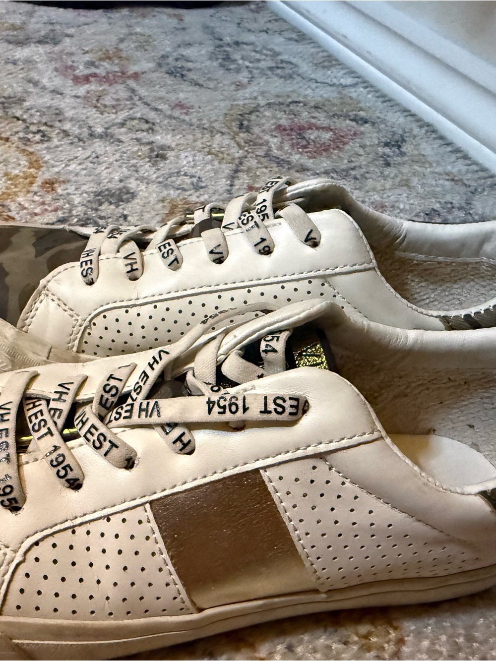 Vintage Havana White Sneakers with Camouflage and Gold Stripe - Picture 2 of 7